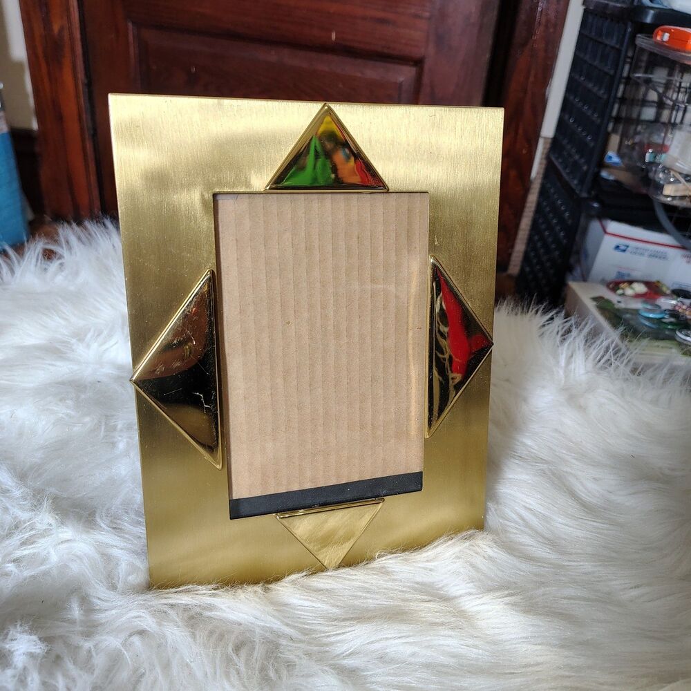 VTG Gold Tone Metal Pictures Frame Geometric Triangle Accent Border